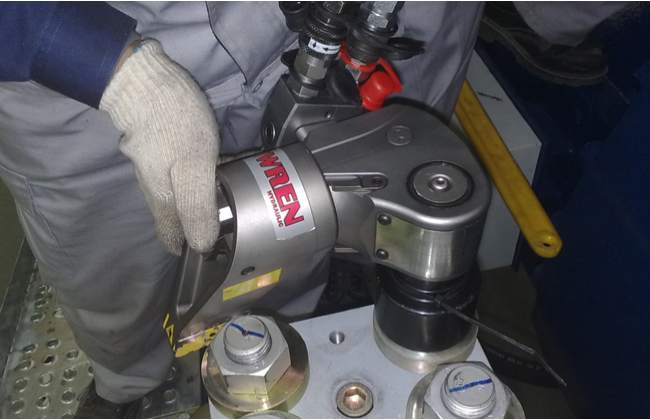 驱动型液压扭矩扳手