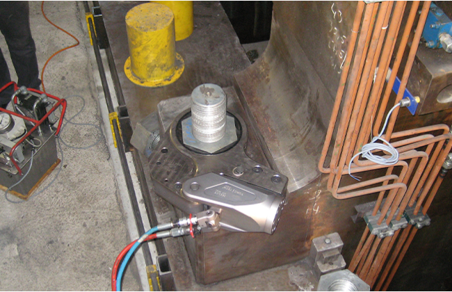 Low Profile Hydraulic Torque Wrench