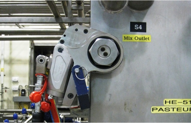 Low Profile Hydraulic Torque Wrench