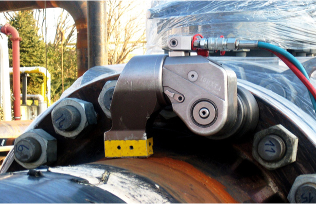 Square Drive Hydraulic Torque Wrench