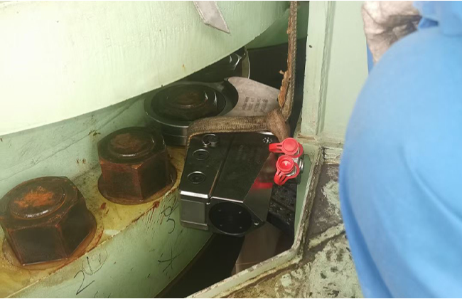 Low Profile Hydraulic Torque Wrench